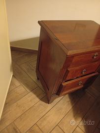 due comodini vintage legno