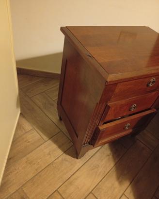 due comodini vintage legno