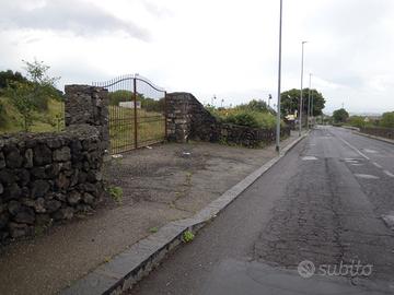 TERRENO 5941 mq su strada a Belpasso