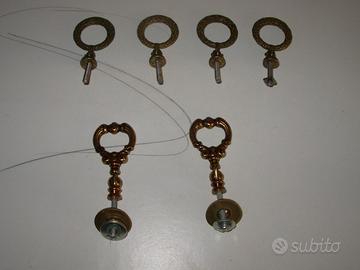 Maniglie di ottone per sportelli vintage