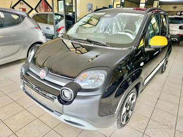 Fiat Panda 1.0 Hybrid Pandina CROSS