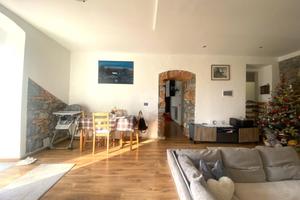 3 LOCALI A CORTE FRANCA