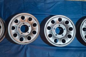 4 cerchi 5 fori suzuki vitara,jimny,samurai