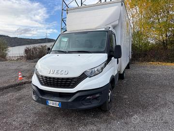 Iveco Daily 35C14 2021 Passo 3750 Cassone 8 Pedane