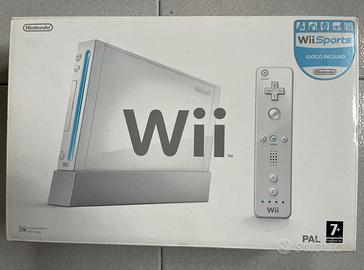 Nintendo Wii bianca con 4 giochi e tappeto