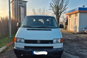VolksWagen T4  2.5 TDI anno 2000 