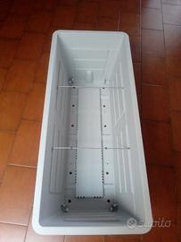 Fioriera da esterno in plastica