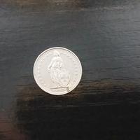 Moneta da collezione con la figura di Helvetia 201