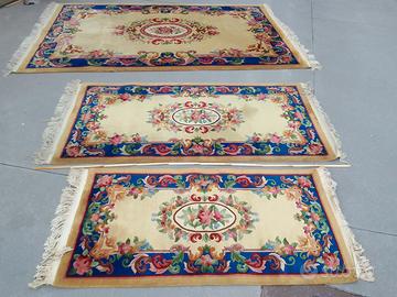 Parure di quattro tappeti orientali