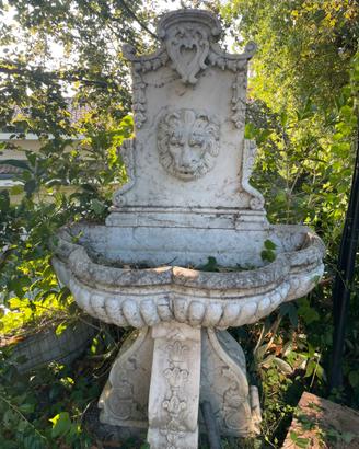 Fontana in marmo