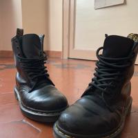 Scarpe Dr. Martens originali nere lucide
