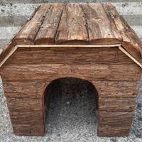 Casetta in legno per scoiattoli, coniglietti,  ecc