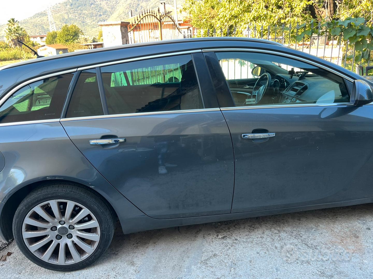 Opel Insignia 2010 photo 2