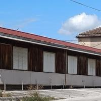 Locale commerciale e abitazione