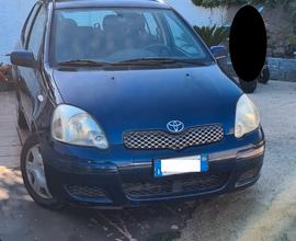 TOYOTA Yaris - 2004