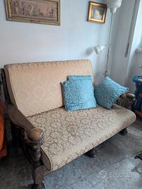 Divano antico  *R*E*G*A*L*O*