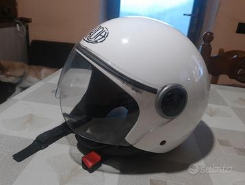 Casco jet