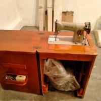 Vecchia Macchina da cucire Singer euro 130