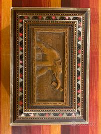 Portagioie in legno intarsiato