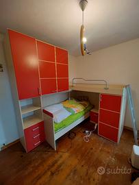 cameretta per bimbi/ragazzi 2 letti a castello