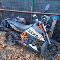 KTM 690 Duke - 2011