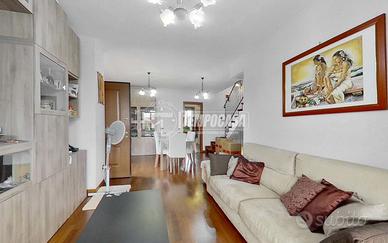 Villa a Fiumicino 5 locali