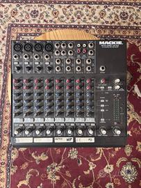 Mixer Mackie 1202 VLZ 12-Channel Mic/Line