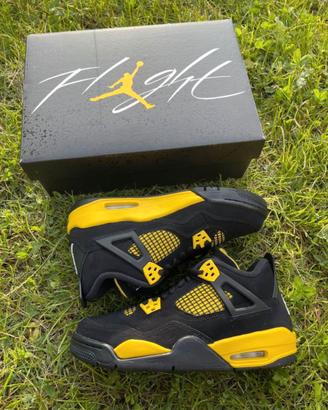 AIR JORDAN 4 RETRO THUNDER