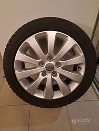 Set  4 pneumatici invernali + cerchi  215/50 R17