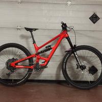 Yt Capra 2023