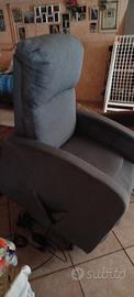 poltrona  alzata assistita