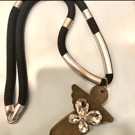 Collana ciondolo legno