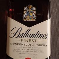 Ballantine's Finest Blended Scotch Whisky 1 Litro