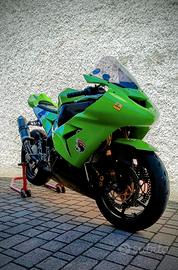 Kawasaki Ninja ZX10 R pista