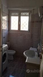 CASSIA TOMBA DI NERONE TRILOCALE Con BALCONE/P.AUT
