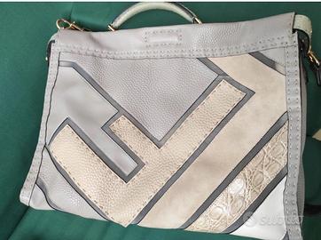 Borsa Fendi Peekaboo