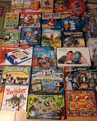 Giochi da tavolo singoli o lotto varie età