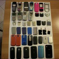Ricambi e Cover per vecchi telefoni (NOKIA, ecc.)