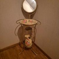 Set da toeletta in ceramica e ferro battuto