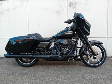Harley-Davidson FLHX Street Glide Black Finish