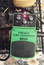 Vintage Tube Overdrive TO800 Behringer