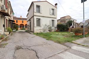 CASA INDIPENDENTE A SAN GIORGIO BIGARELLO