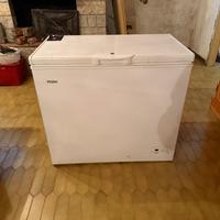 Congelatore a pozzetto Haier 203L