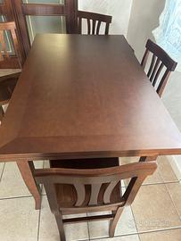 Tavolo in legno allungabile