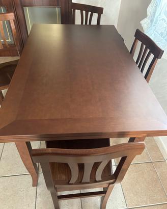 Tavolo in legno allungabile