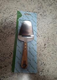 Tagliaformaggio a scaglie nuovo