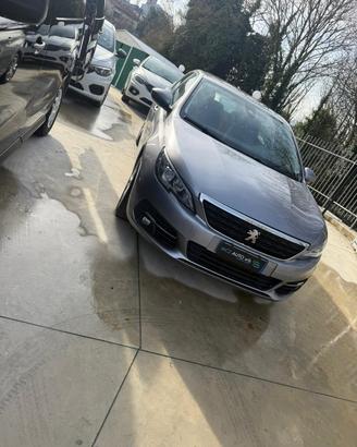 Peugeot 308 BlueHDi 130 S&S SW Active