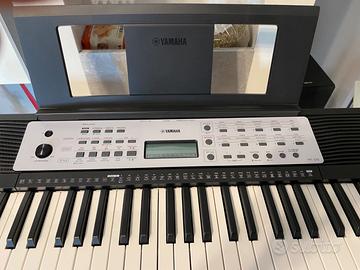 Pianoforte digitale Yamaha YPT-270