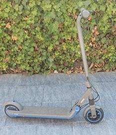 Monopattino elettrico Ninebot
