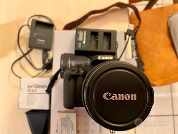 Canon 550D + Kit Completo di Accessori